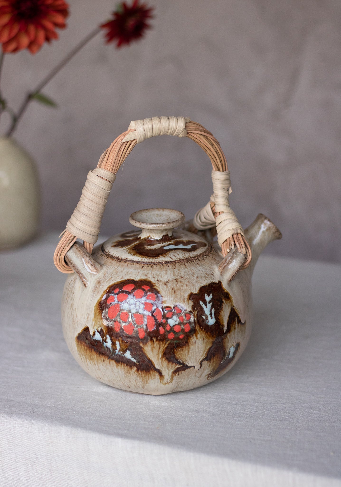 Zinna Teapot with Artist Made Reed Handle