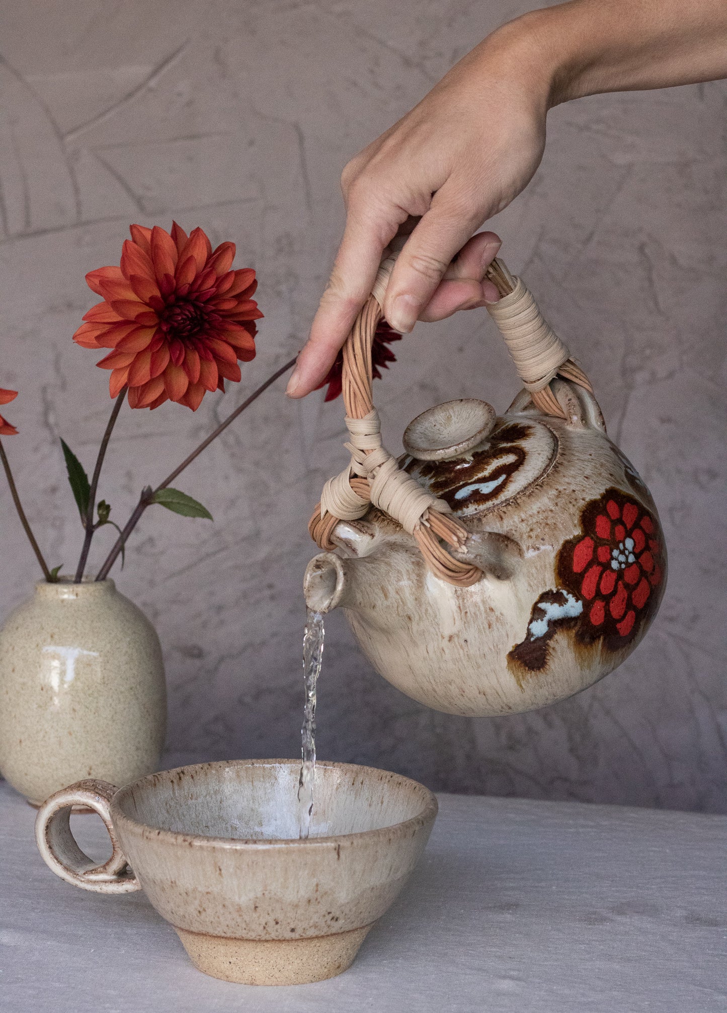 Zinna Teapot with Artist Made Reed Handle