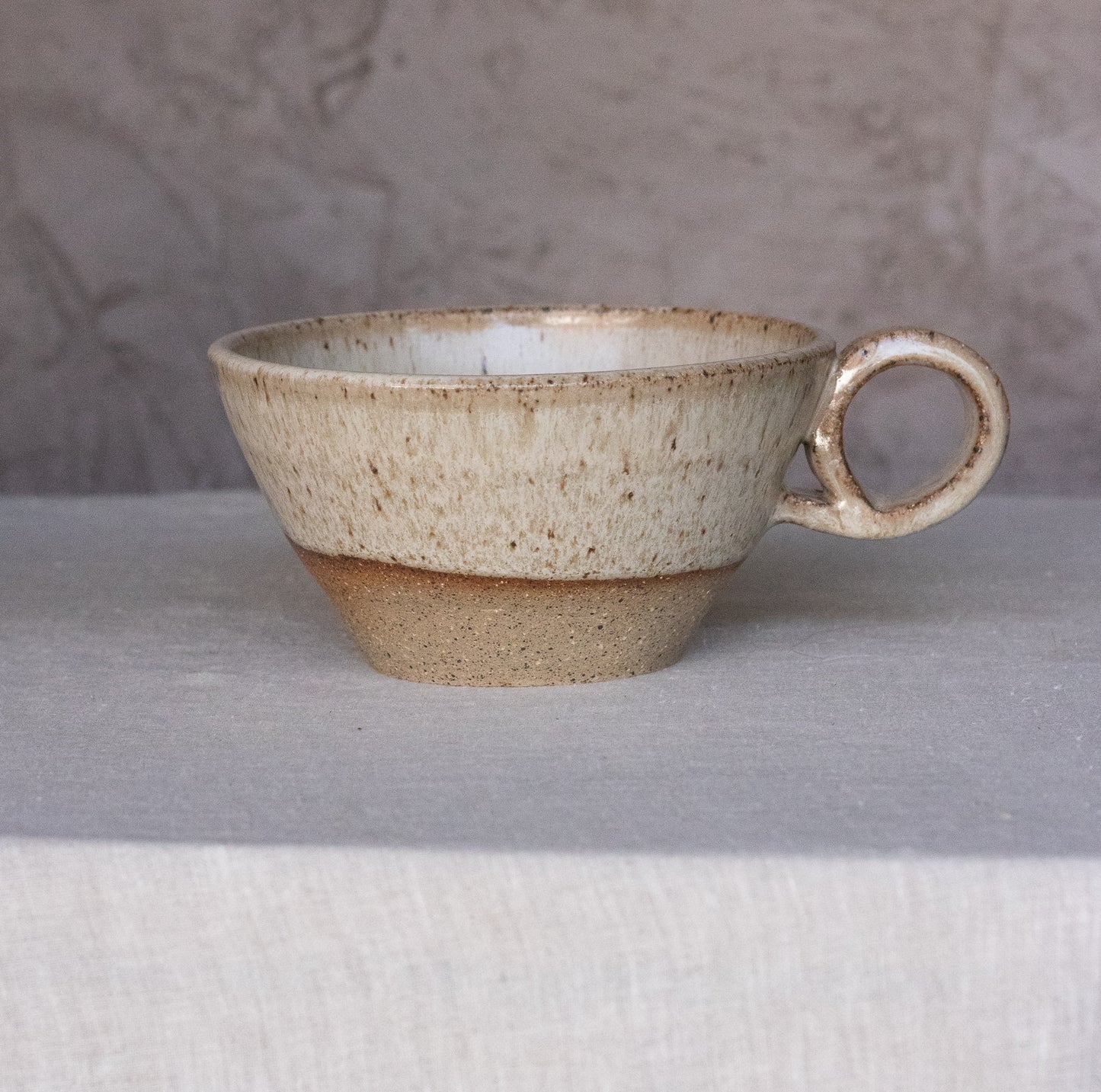 Coil Handled Bowl in Melted Oat Glaze