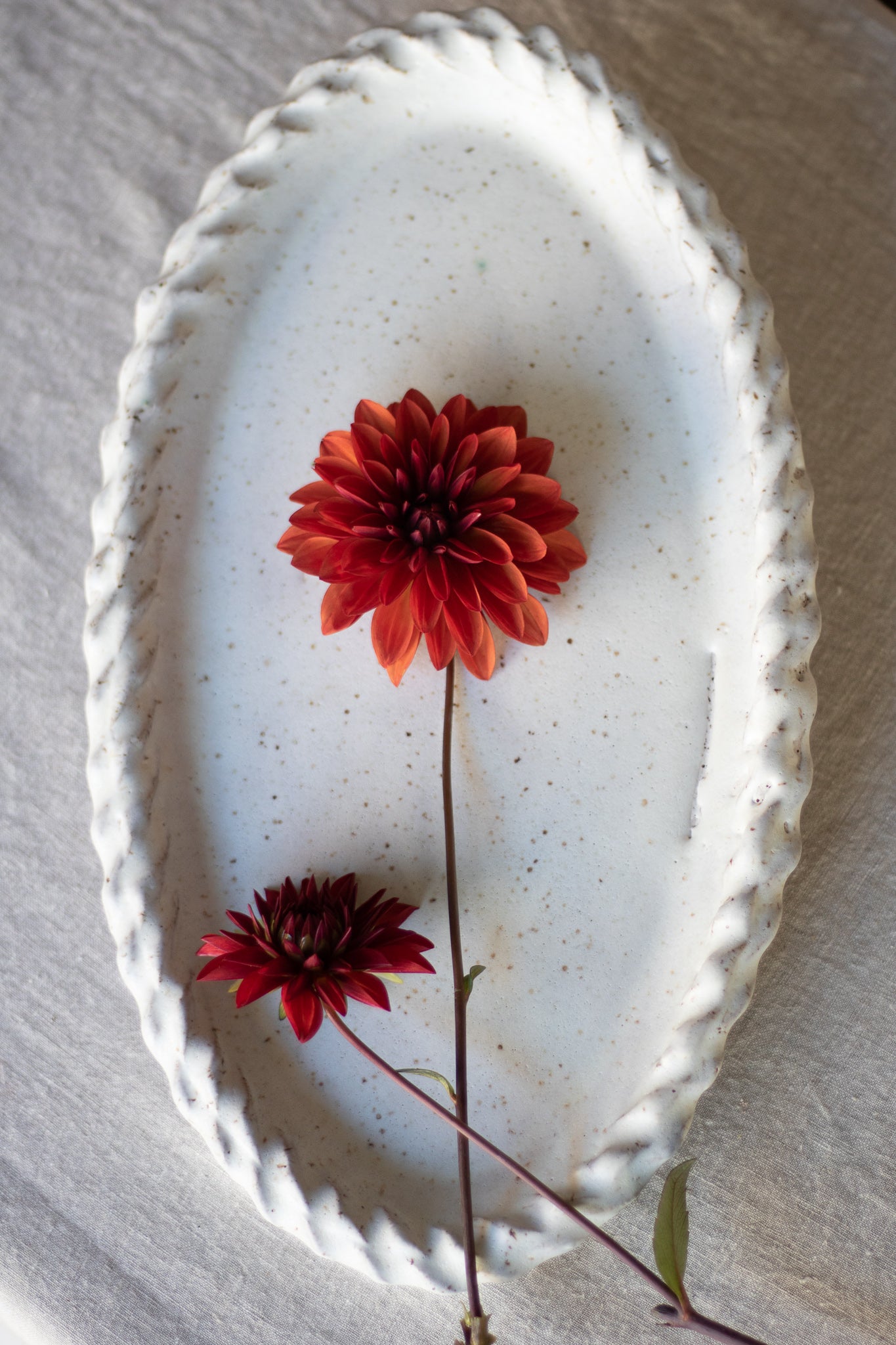 SECOND QUALITY: Matte White Oval Serving Platter