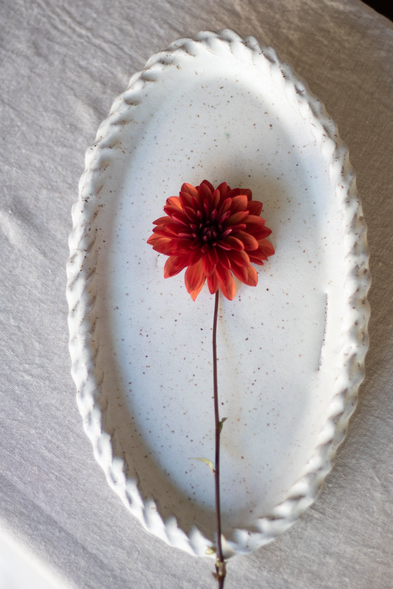 SECOND QUALITY: Matte White Oval Serving Platter