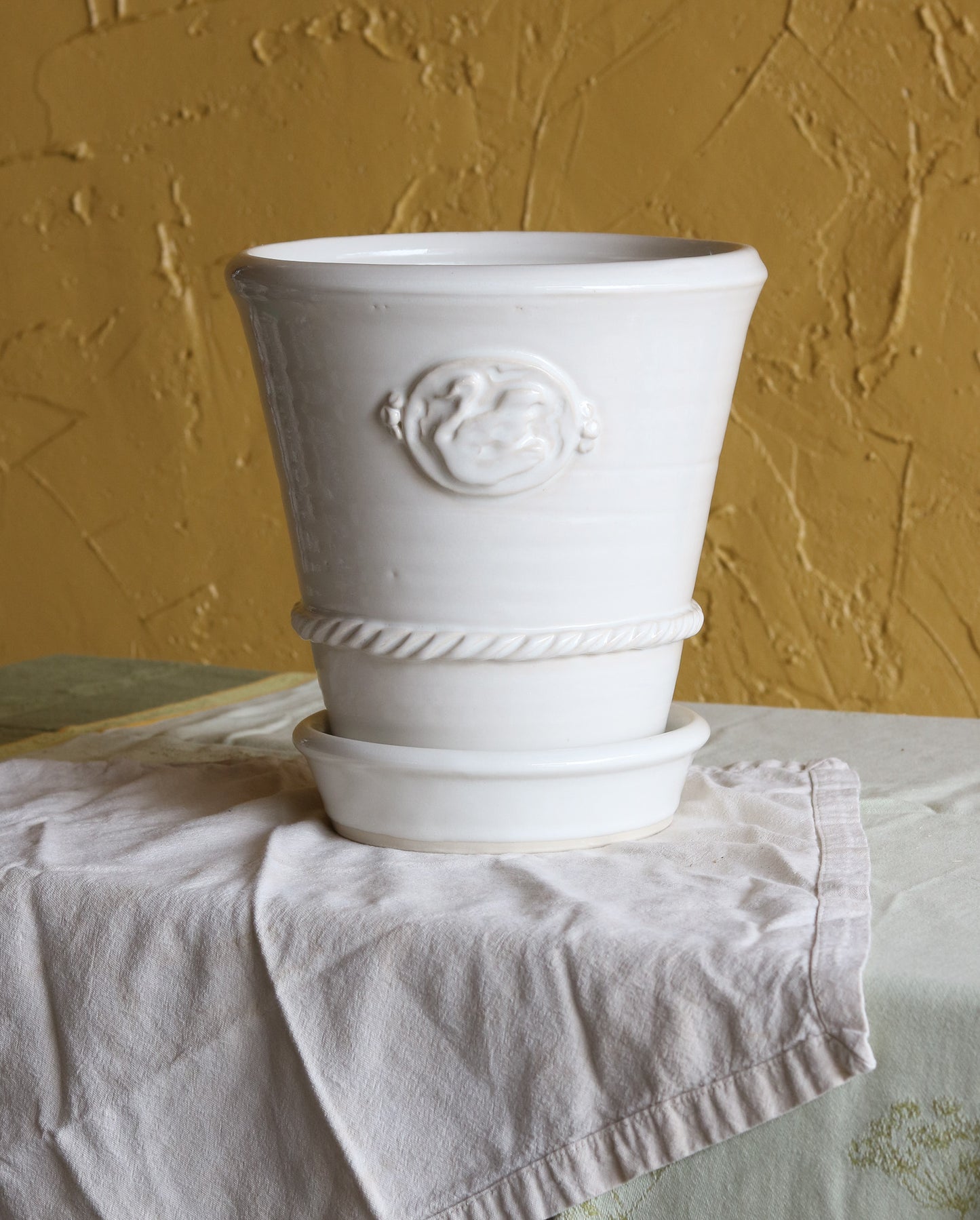 White Swan Plant Pot