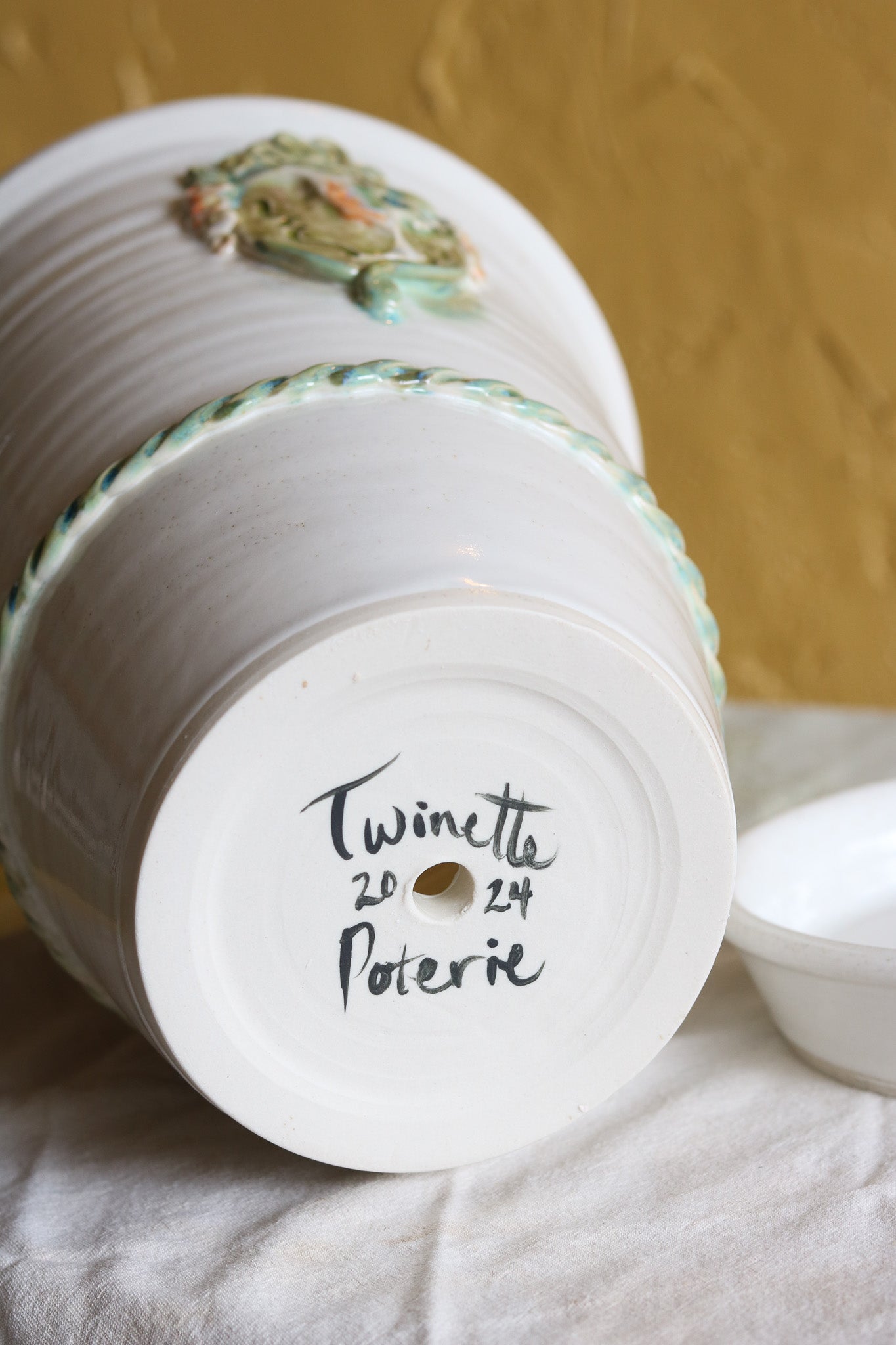 White Swan Plant Pot