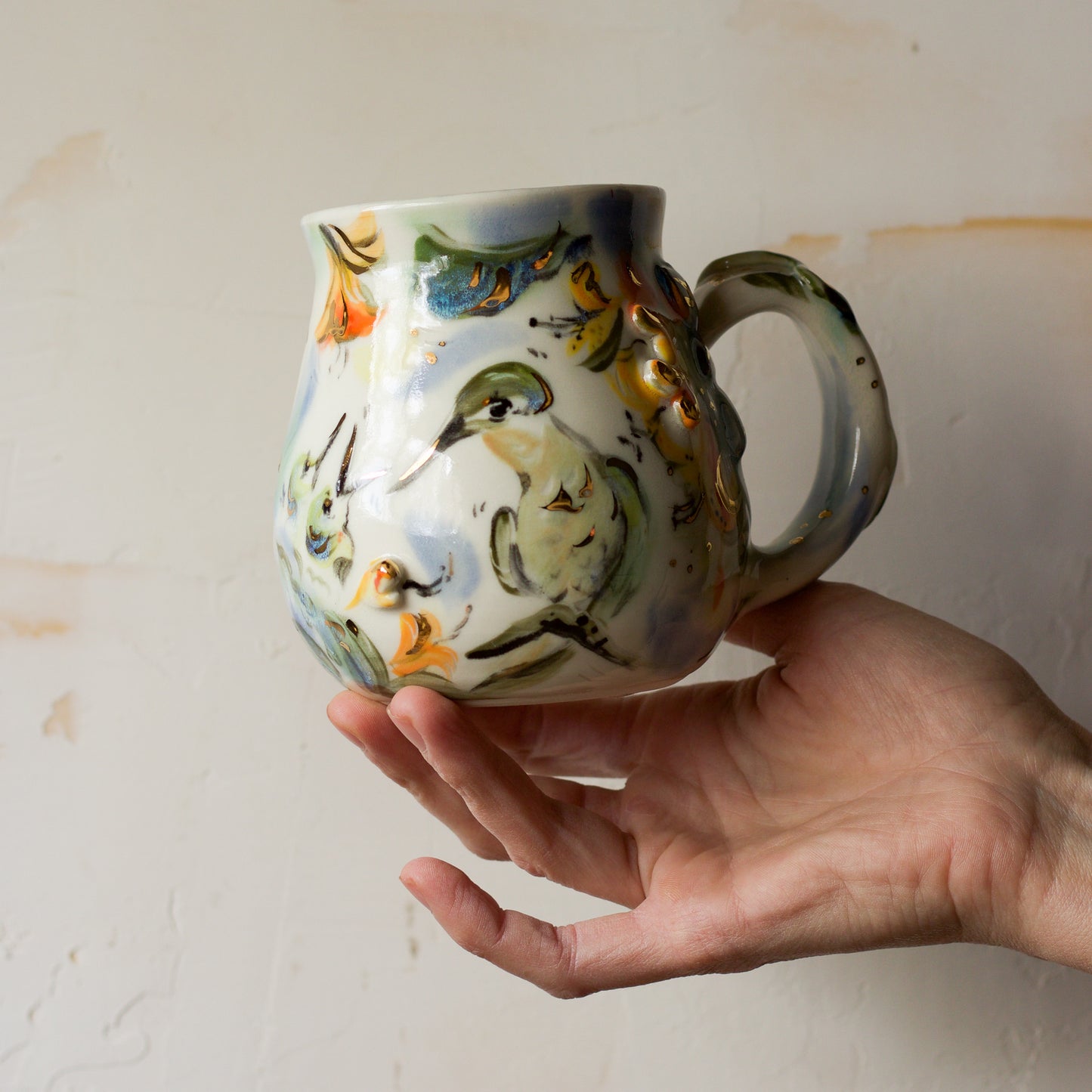 Ruby Throated Hummingbird with Hatchlings and Honeysuckle (MUG 1)