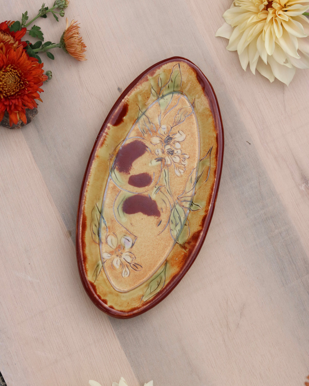 9.25" Ocher Tray in Apple Blossom