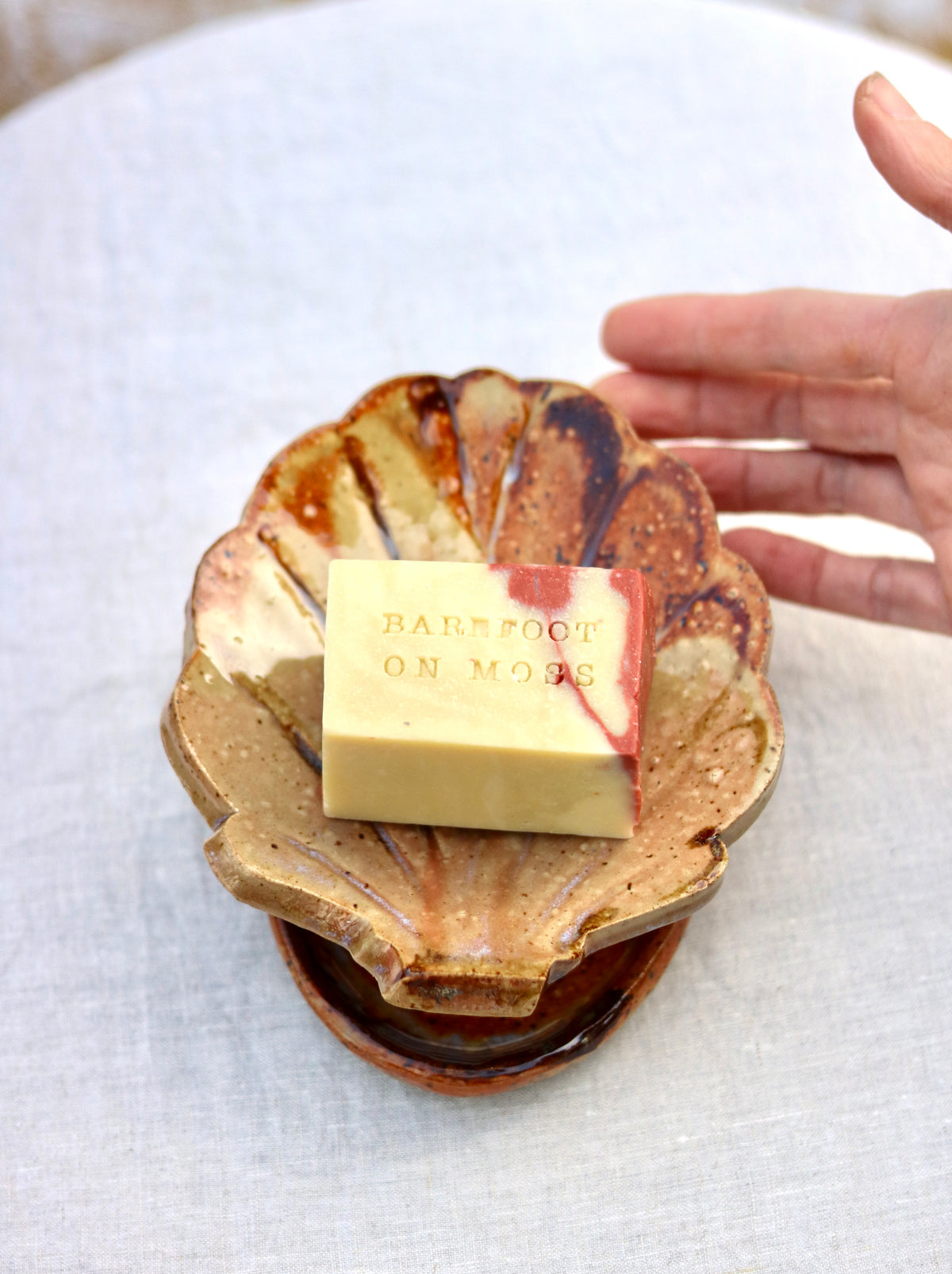 Sea Shell Soap Dish in Pink Pebble Beach