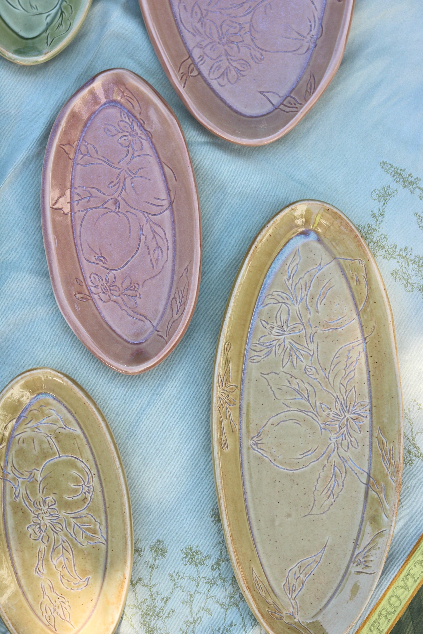 Honey Yellow Glazed Lemon Botanical Carved 14" Narrow Tray, Gold Rim