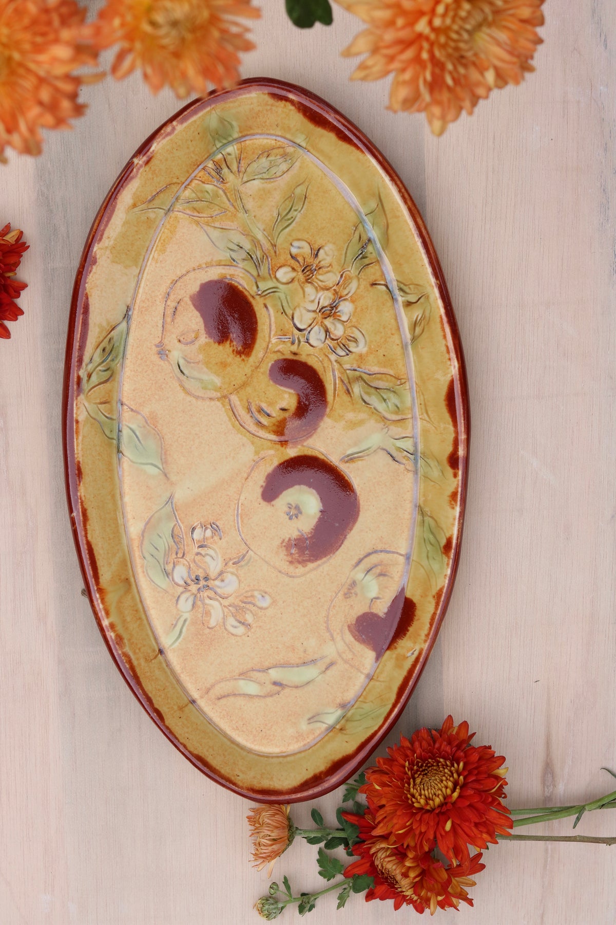 13.5" Platter in Apple Blossom (b)