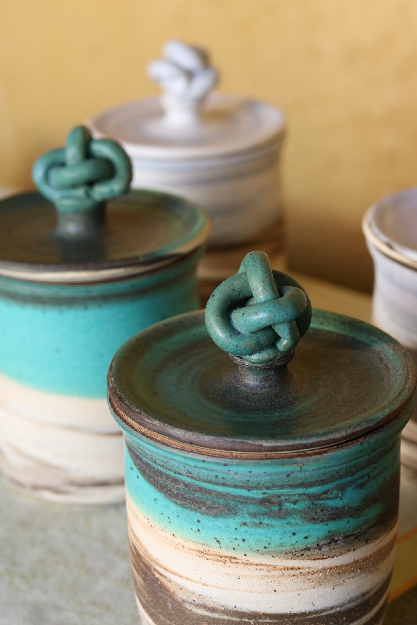 Knot Jar (2 color options)