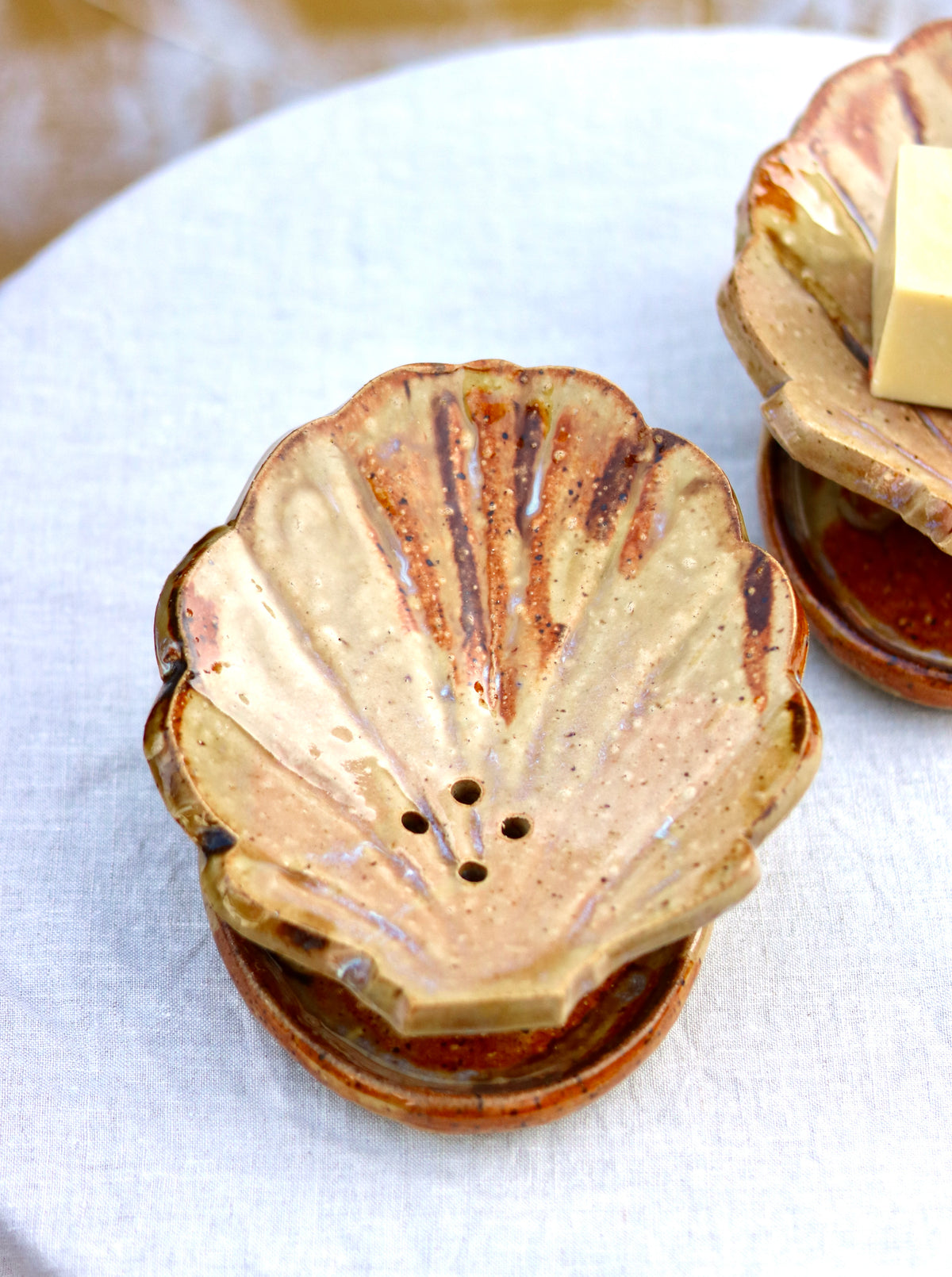 Sea Shell Soap Dish in Pink Pebble Beach