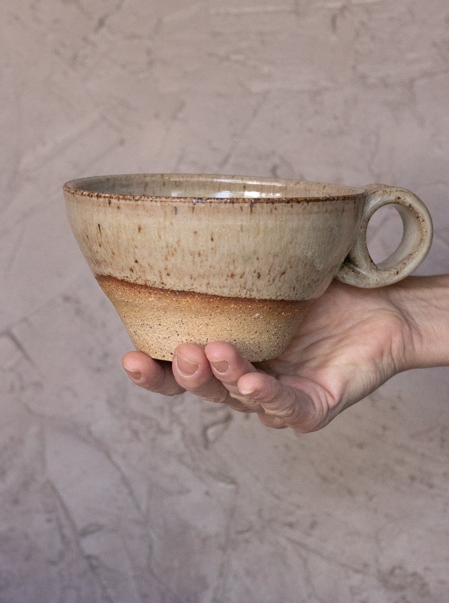 Coil Handled Bowl in Melted Oat Glaze