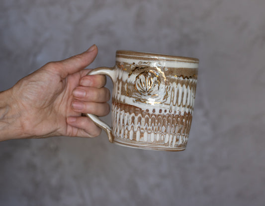 Gold Kiss Sea Shell Mug