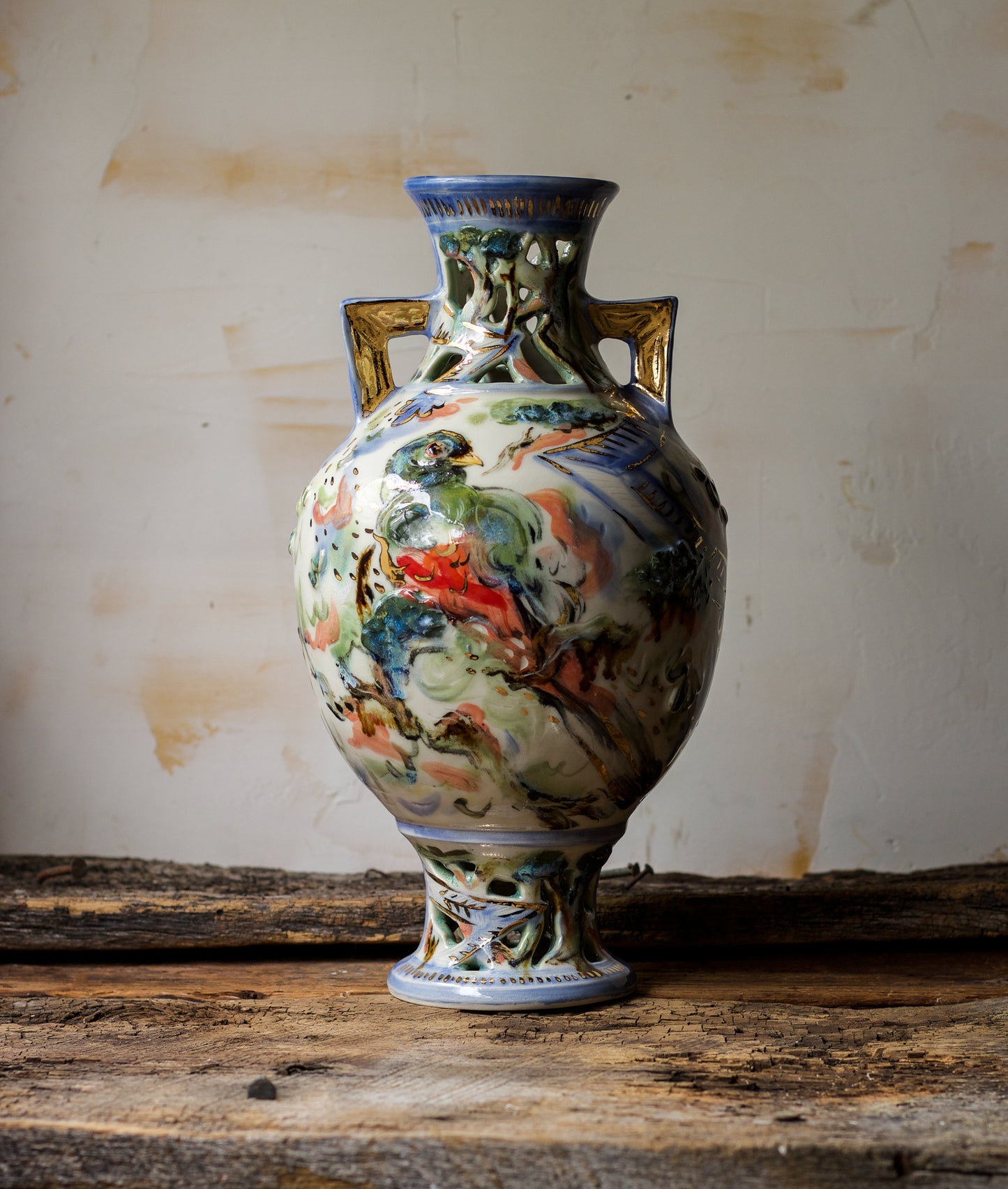 Elegant Trogon Vase